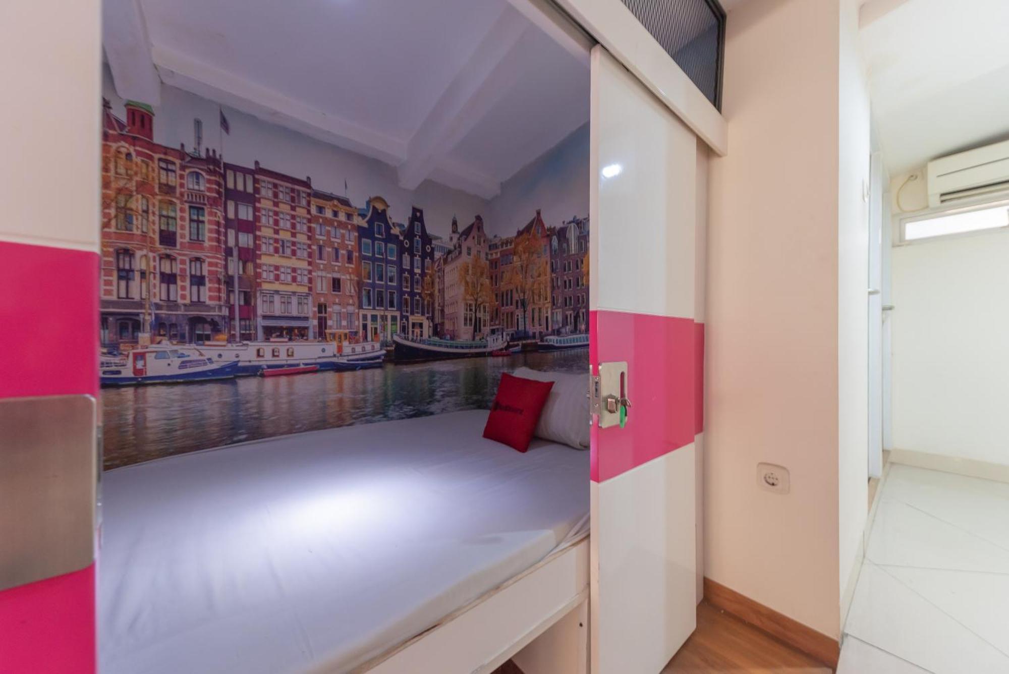 Reddoorz Hostel At Kiara Cozy Kircon Bandung Kültér fotó
