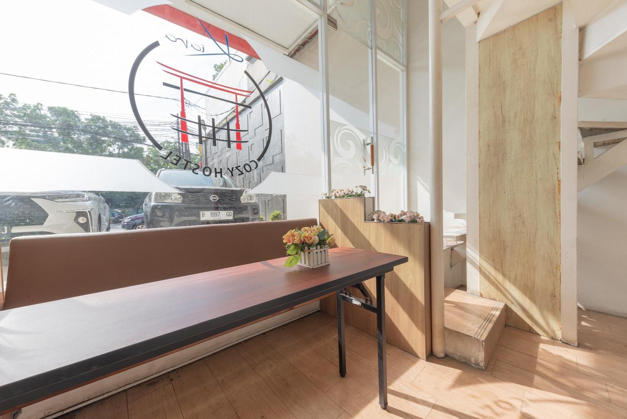 Reddoorz Hostel At Kiara Cozy Kircon Bandung Kültér fotó